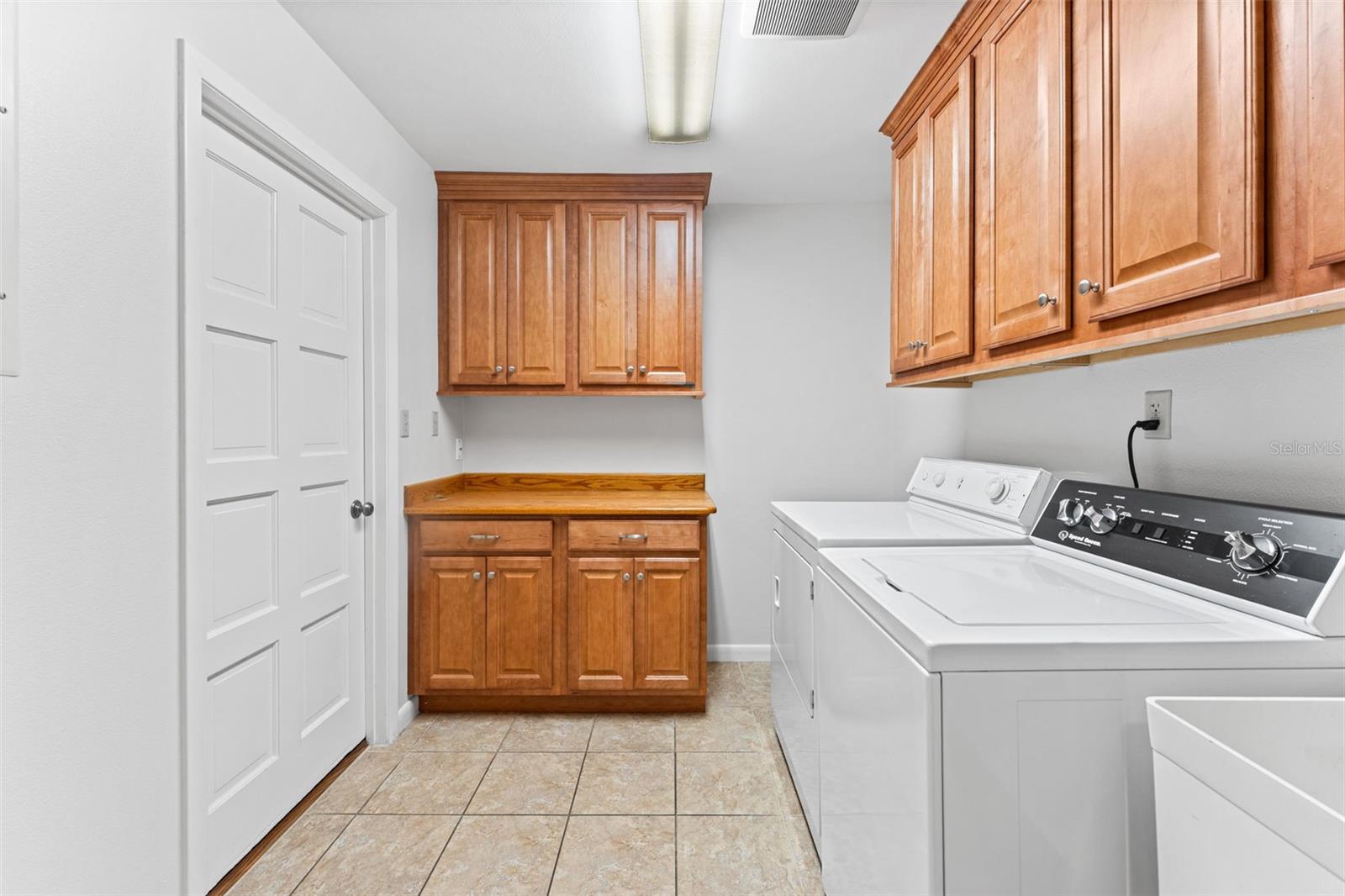 SOUTHERN OAKS - Residential