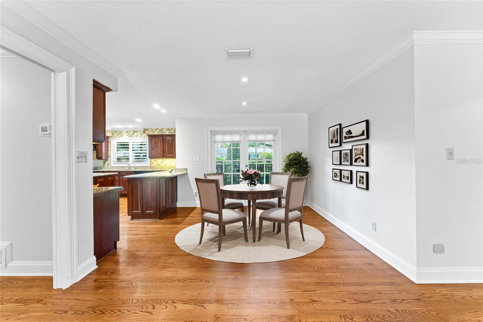 SOUTHERN OAKS - Residential