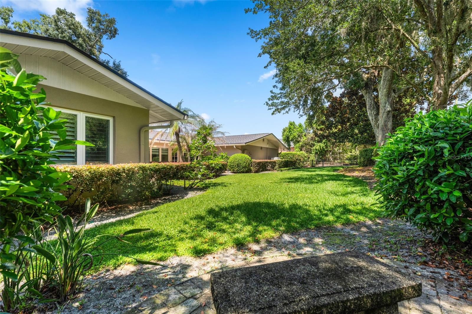 SOUTHERN OAKS - Residential