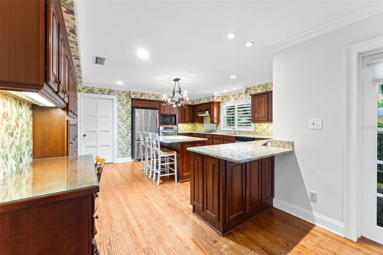 SOUTHERN OAKS - Residential
