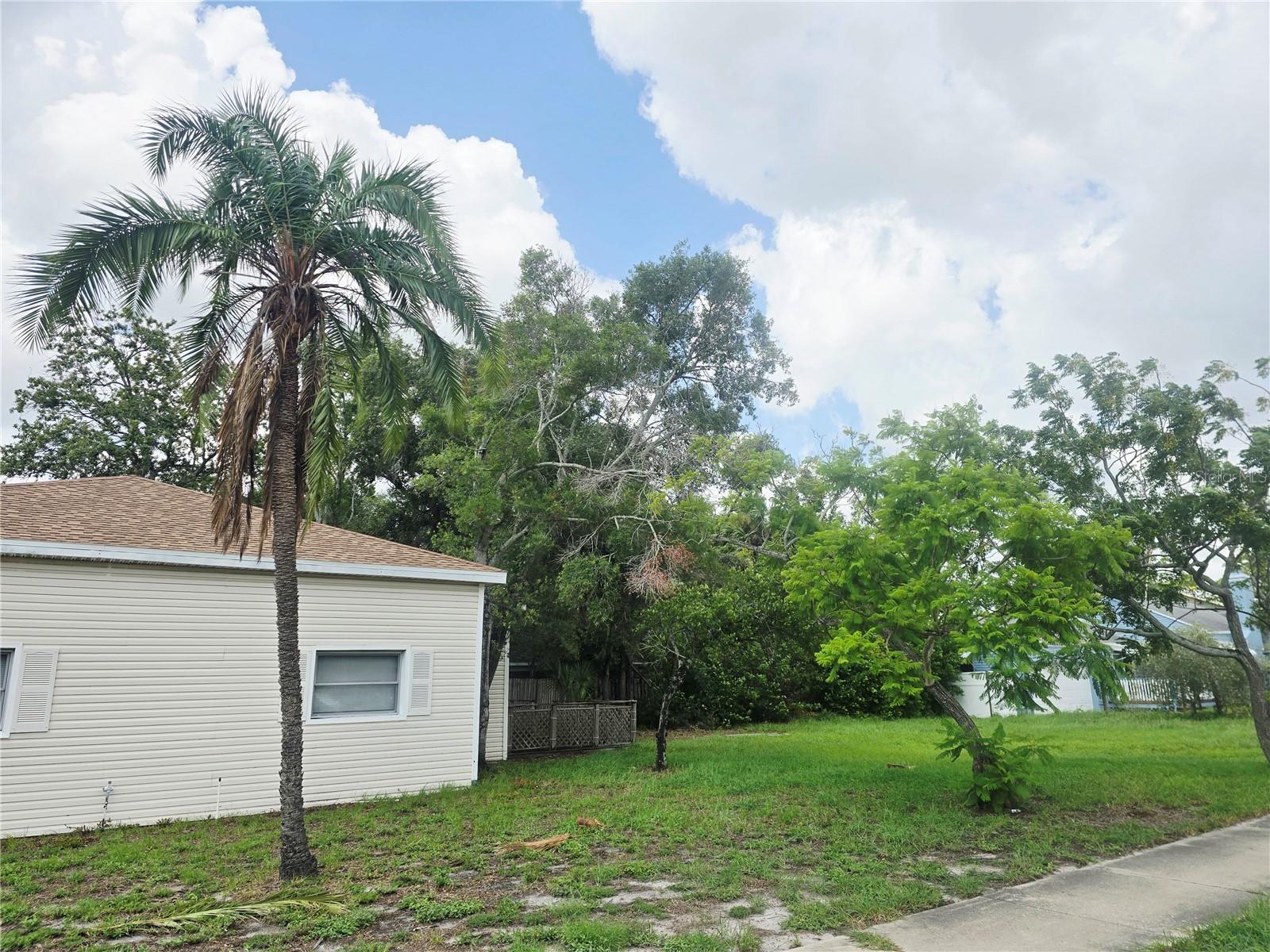 COUNTRY CLUB ADD - Residential