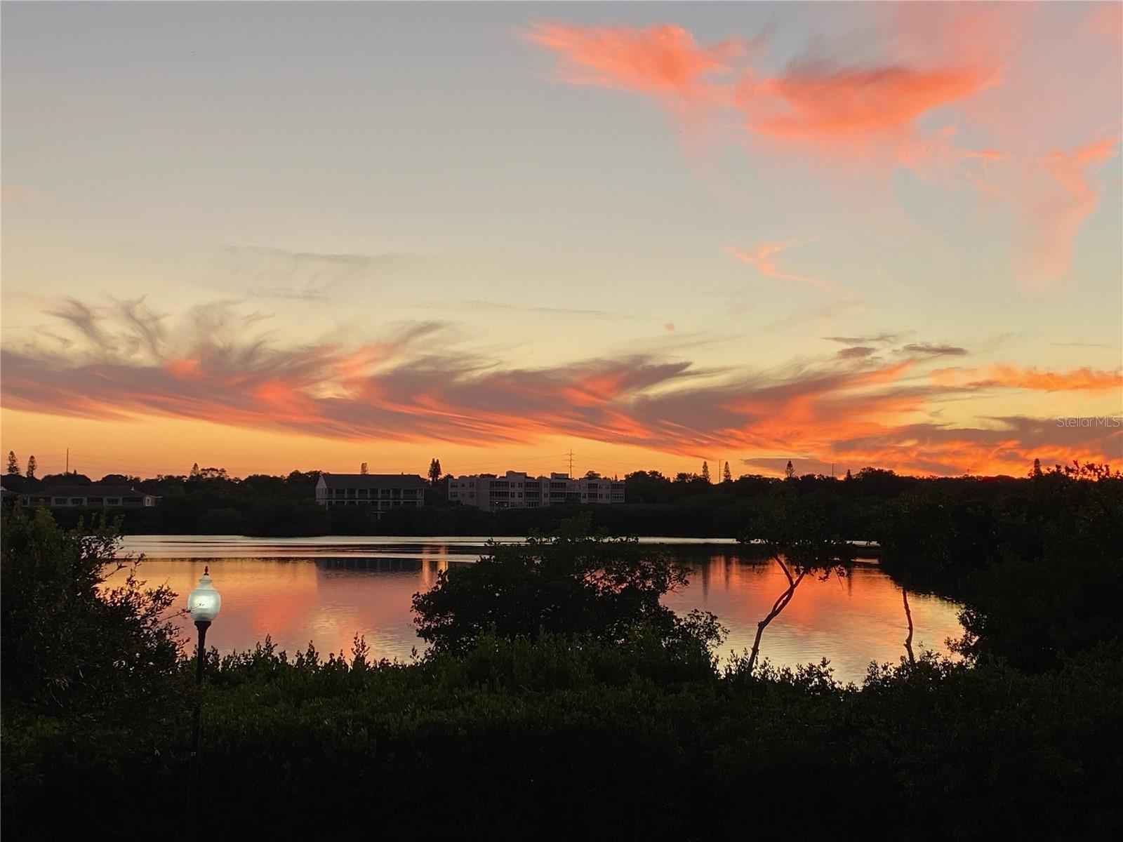 SEMINOLE ISLE CONDO - Residential