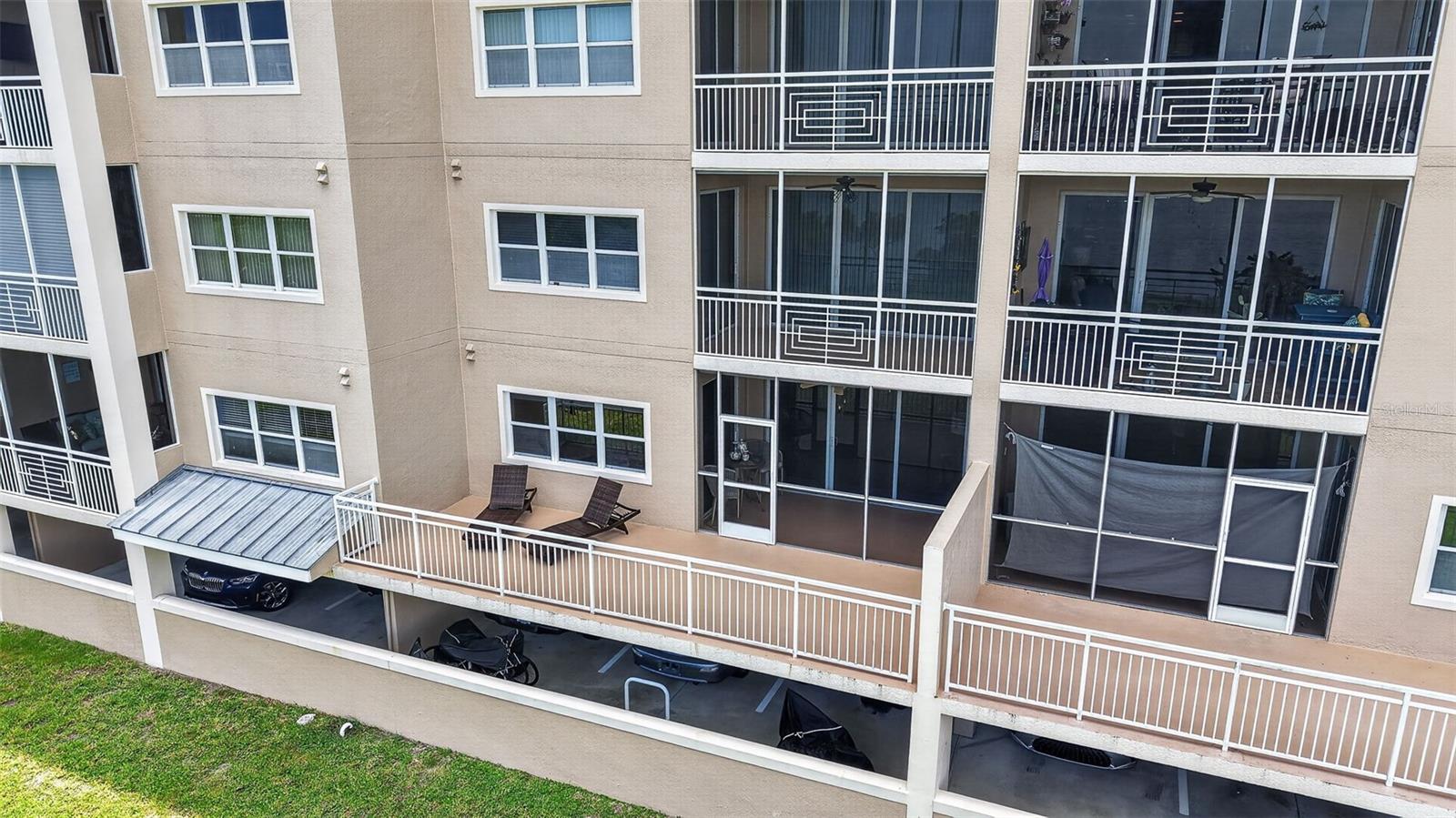 SEMINOLE ISLE CONDO - Residential