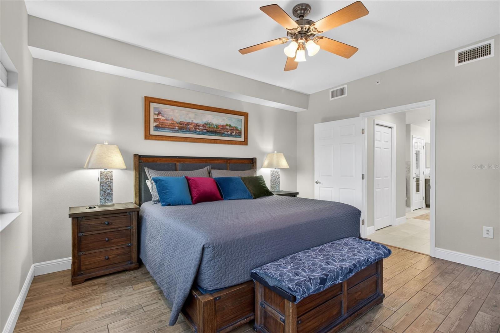 SEMINOLE ISLE CONDO - Residential