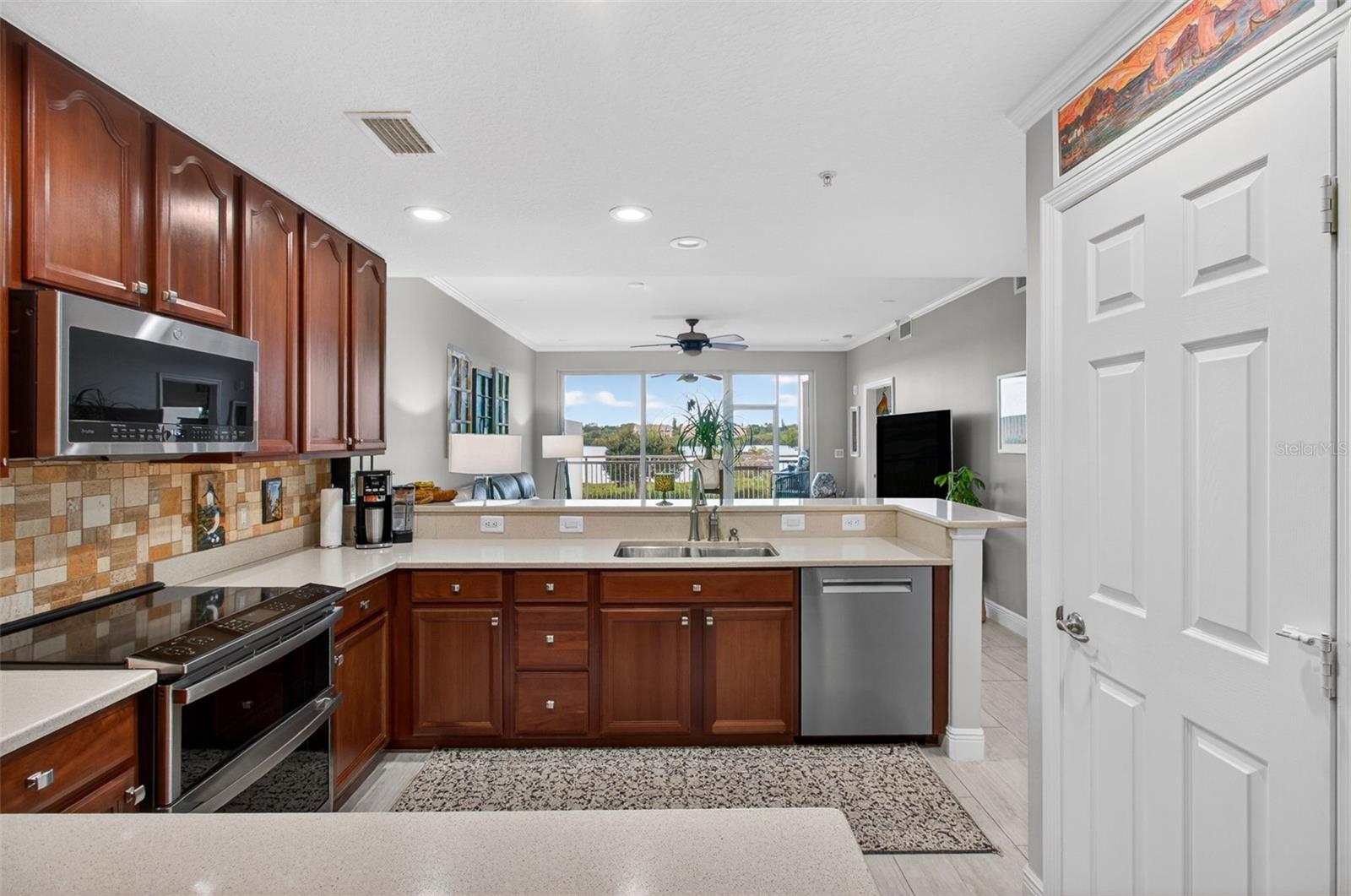 SEMINOLE ISLE CONDO - Residential
