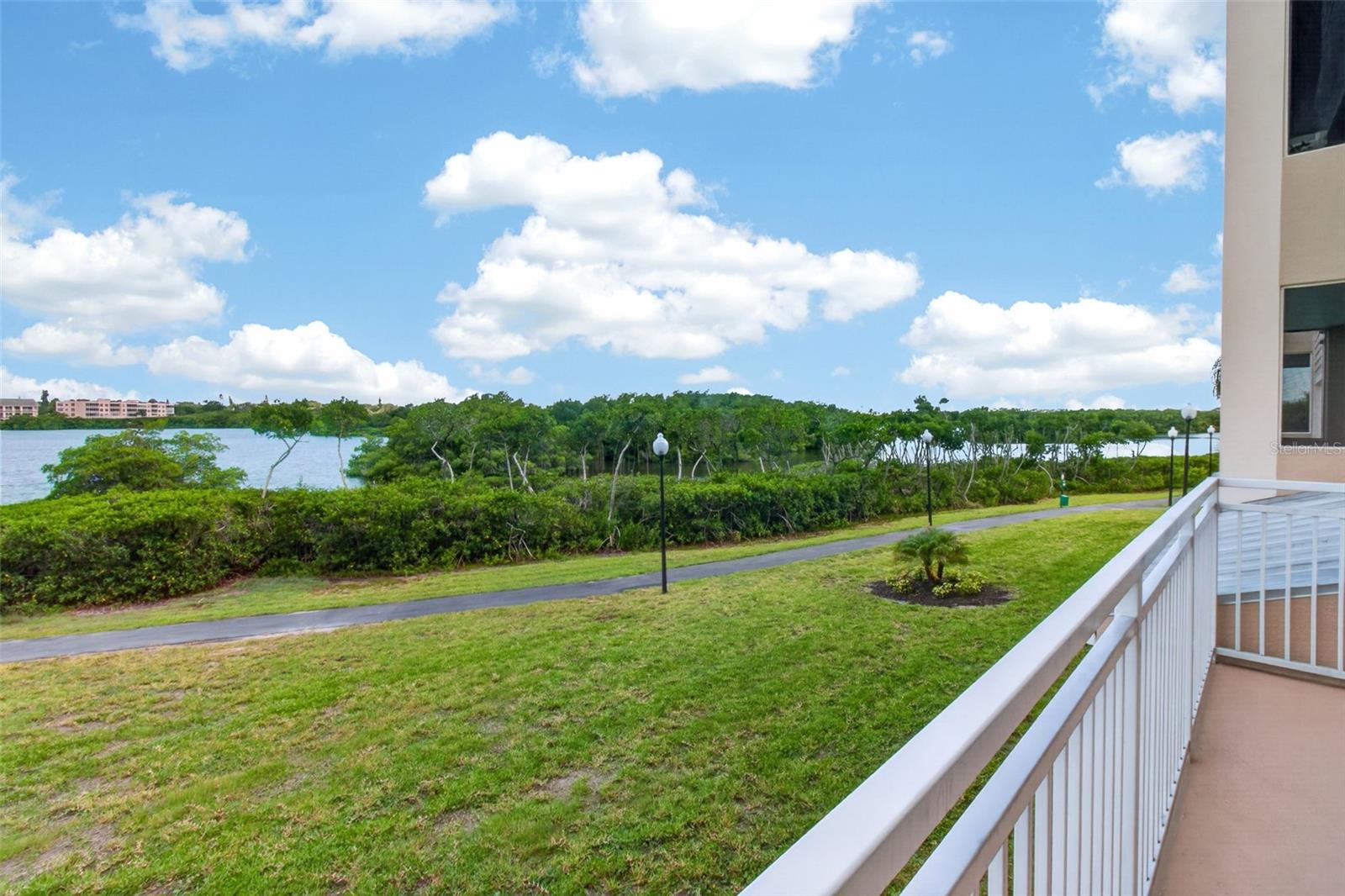SEMINOLE ISLE CONDO - Residential