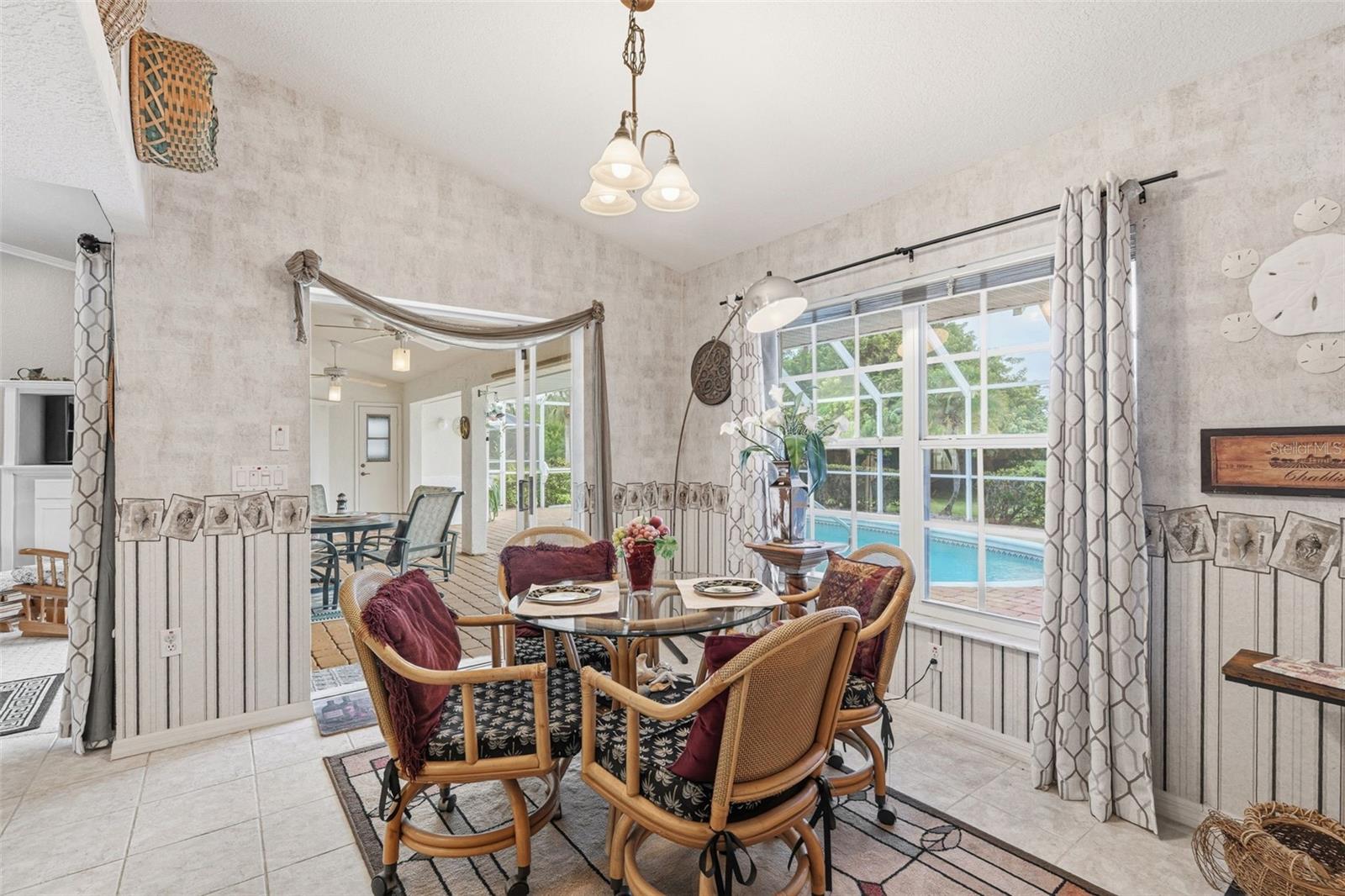 PUNTA GORDA ISLES SEC 20 - Residential