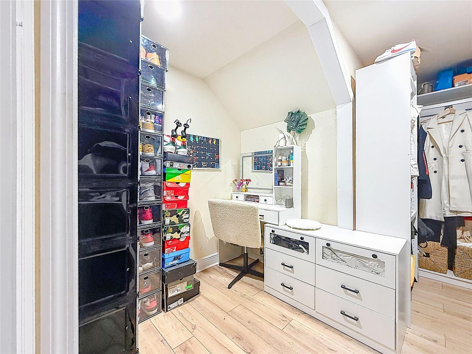 BAY CREST PARK UNIT 17 - Residential