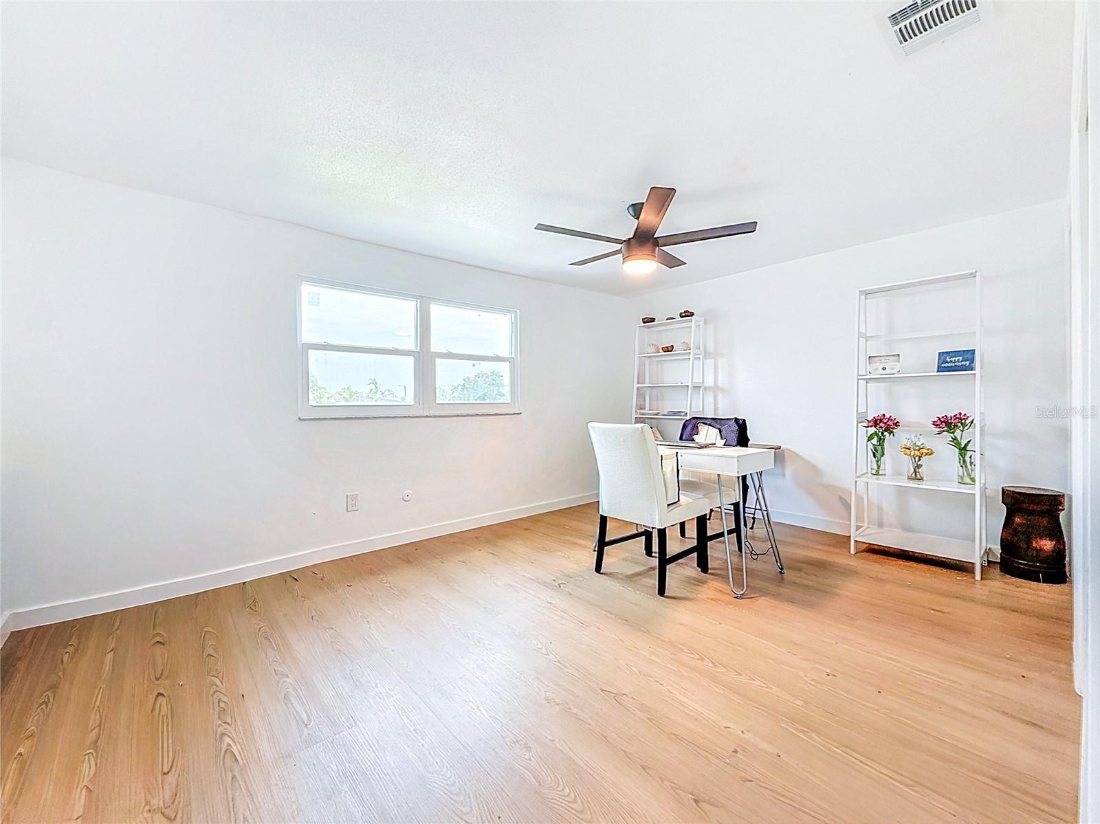 BAY CREST PARK UNIT 17 - Residential