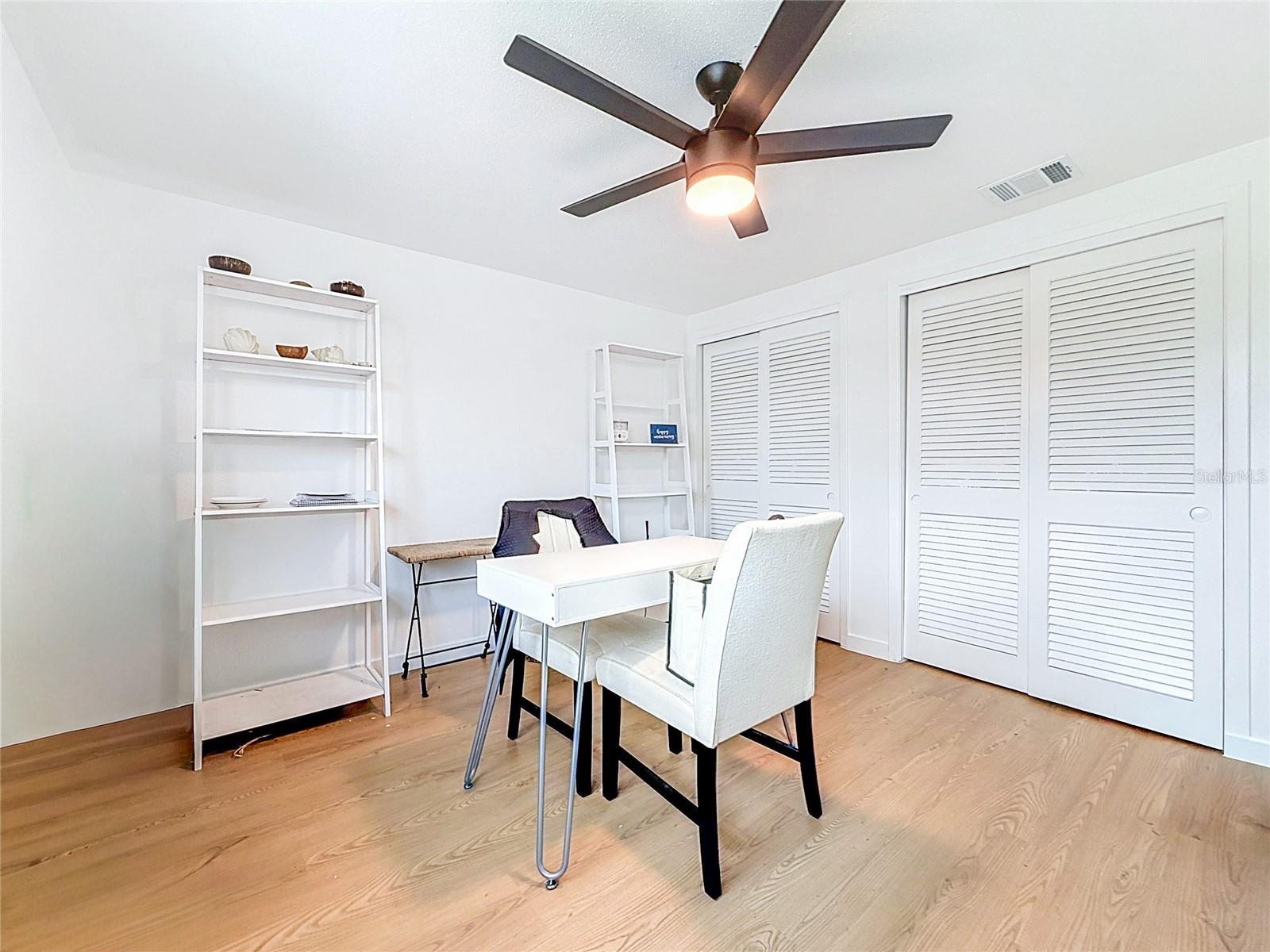 BAY CREST PARK UNIT 17 - Residential