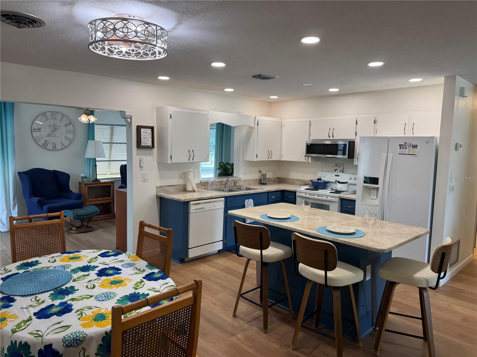 PINE LAKE DEV - Residential
