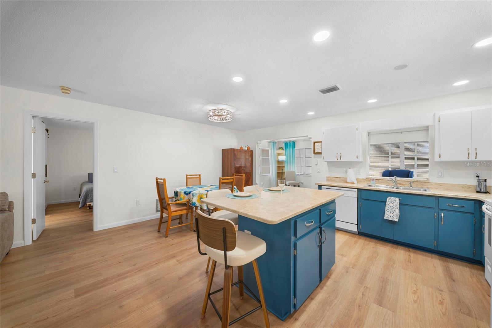 PINE LAKE DEV - Residential