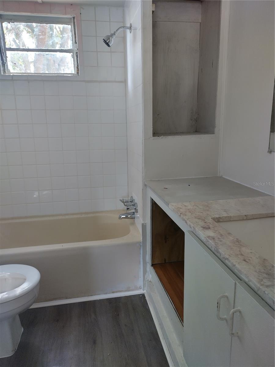 BONITA VILLAGE - Residential Lease