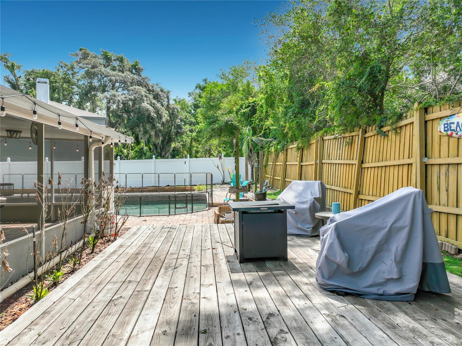 LAKE LUCY ESTATES - Residential