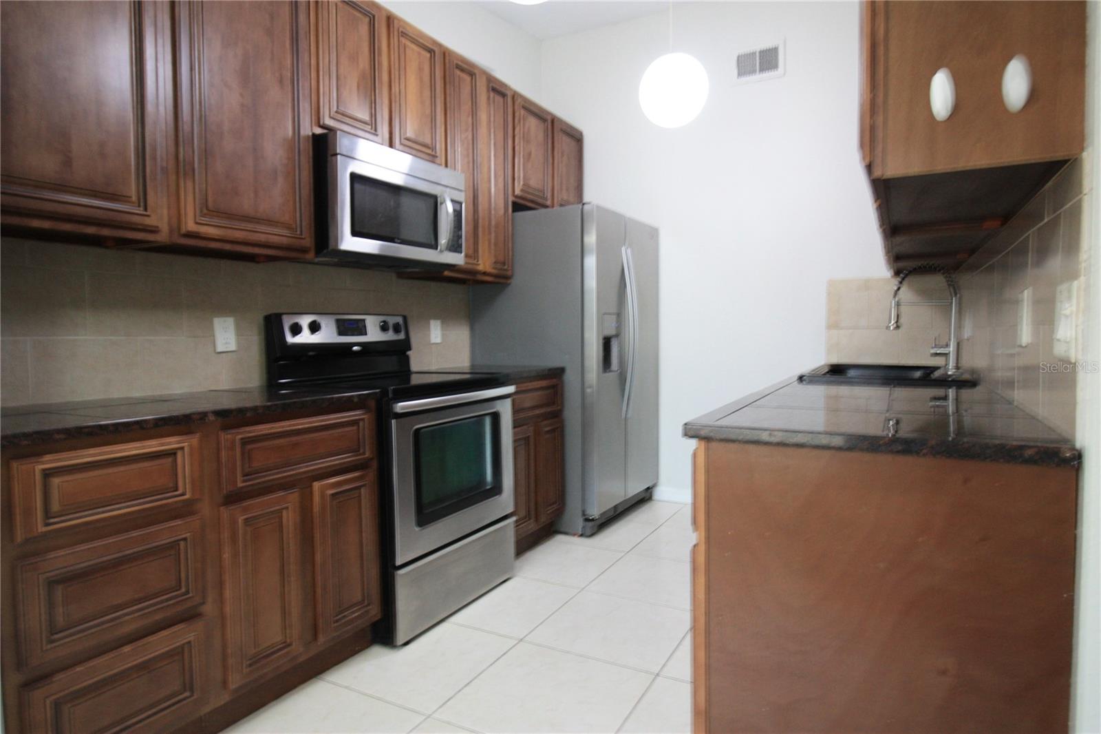 VILLAS OF CASSELBERRY PH 1 - Residential Lease