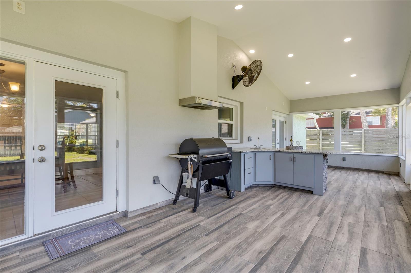 WOODS PORT ORANGE UNIT 01 - Residential