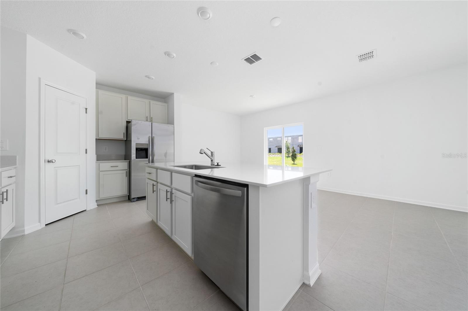 WESTVIEW POD B NEIGHBORHOOD 2A & 2B PH 1 - Residential Lease