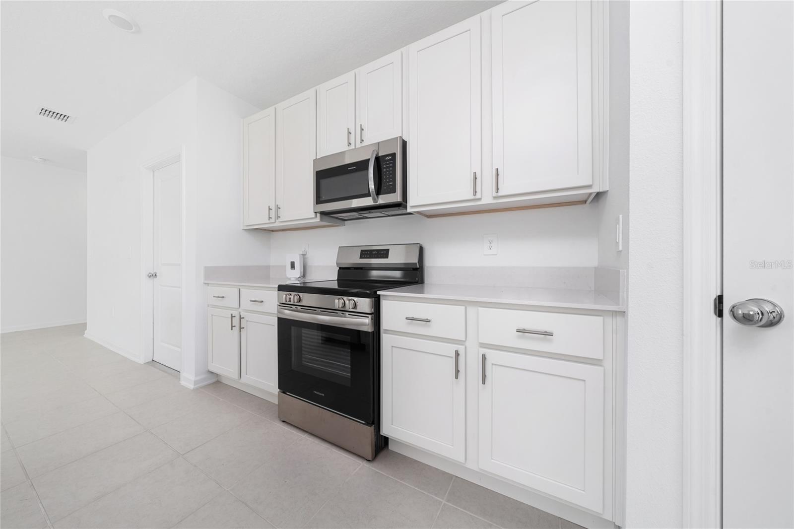 WESTVIEW POD B NEIGHBORHOOD 2A & 2B PH 1 - Residential Lease