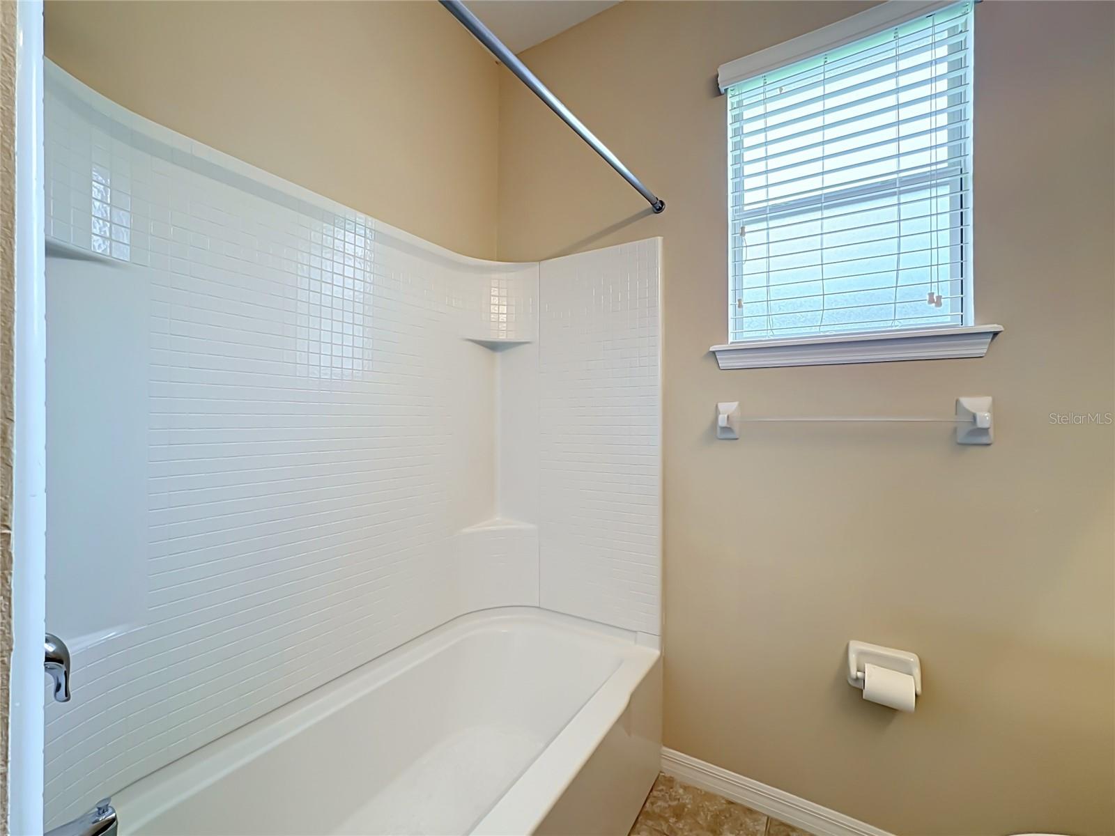 COVINGTON PARK PH 5A - Residential Lease