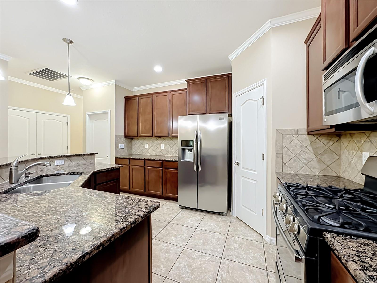 COVINGTON PARK PH 5A - Residential Lease