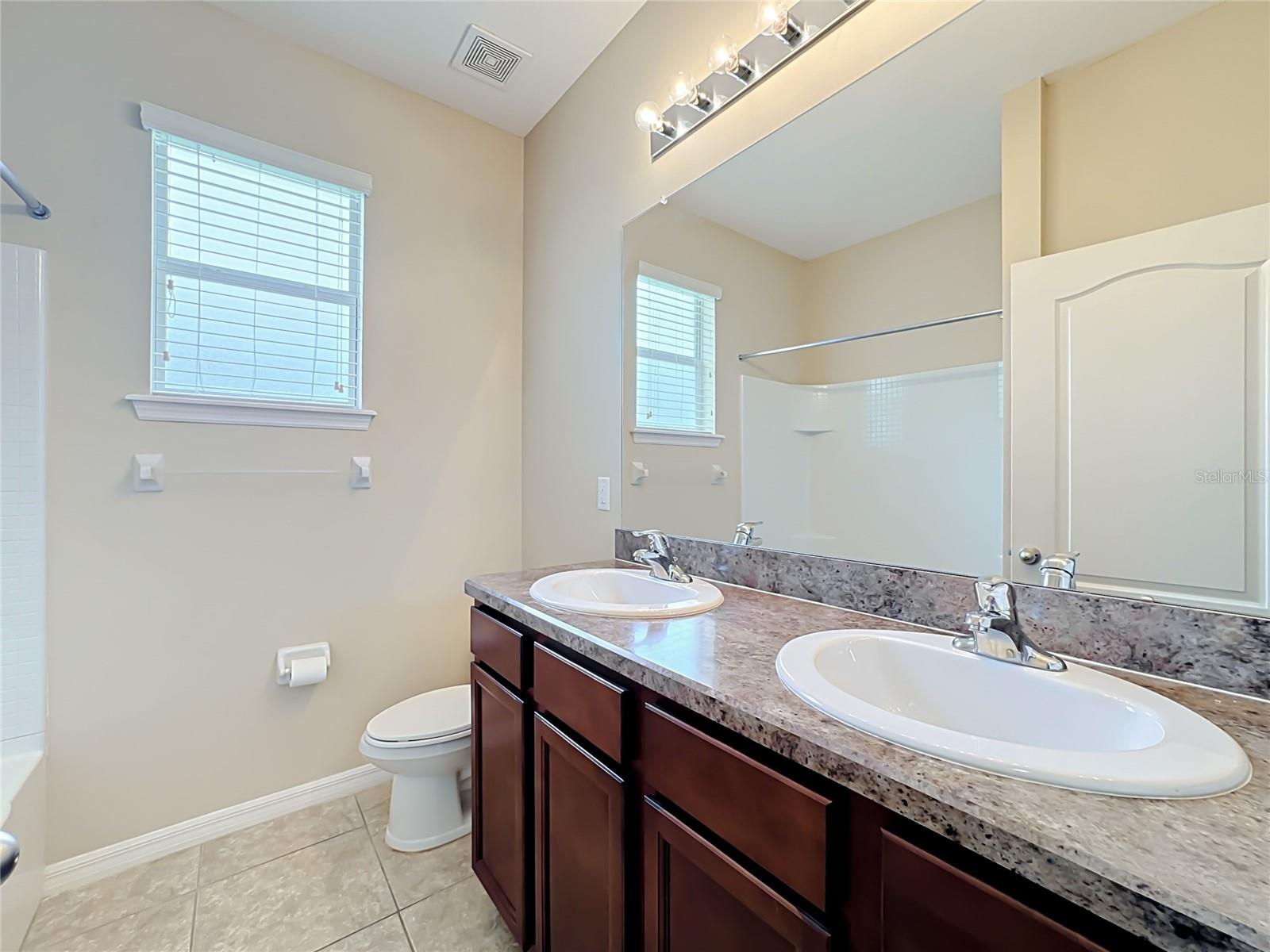 COVINGTON PARK PH 5A - Residential Lease