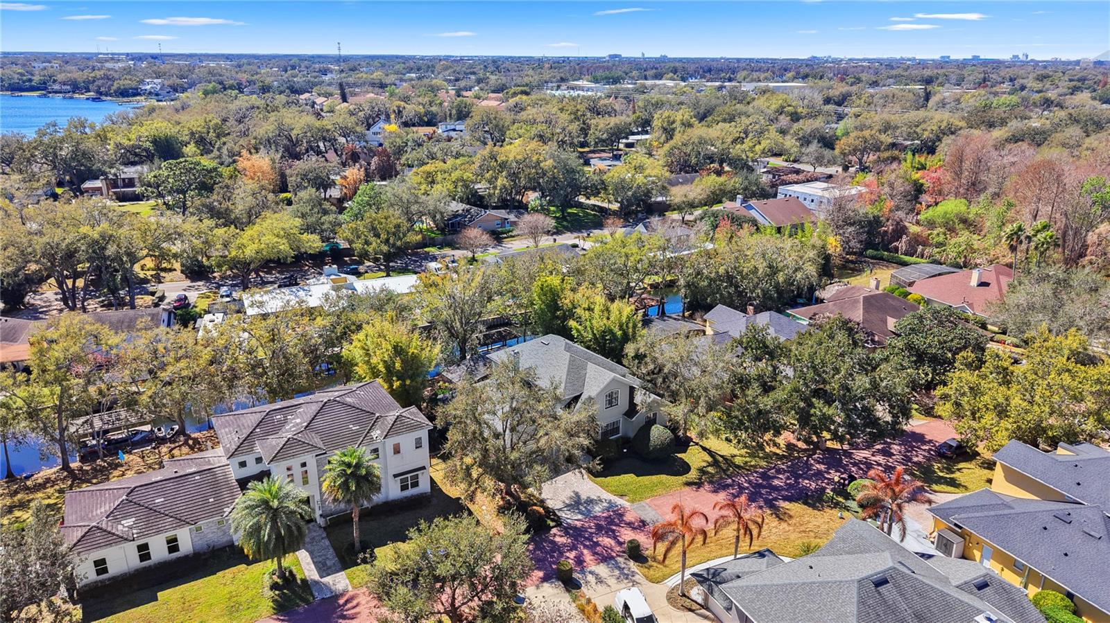 HARBOUR OAKS POINTE - Residential