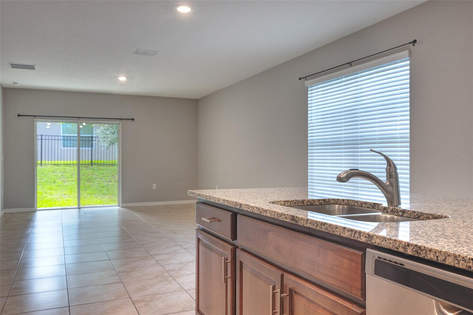 VICTORIA OAKS PH A - Residential