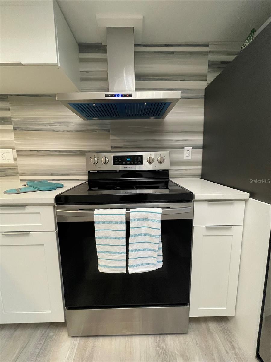 EAST LAKE WOODLANDS CYPRESS ESTATES - Residential Lease