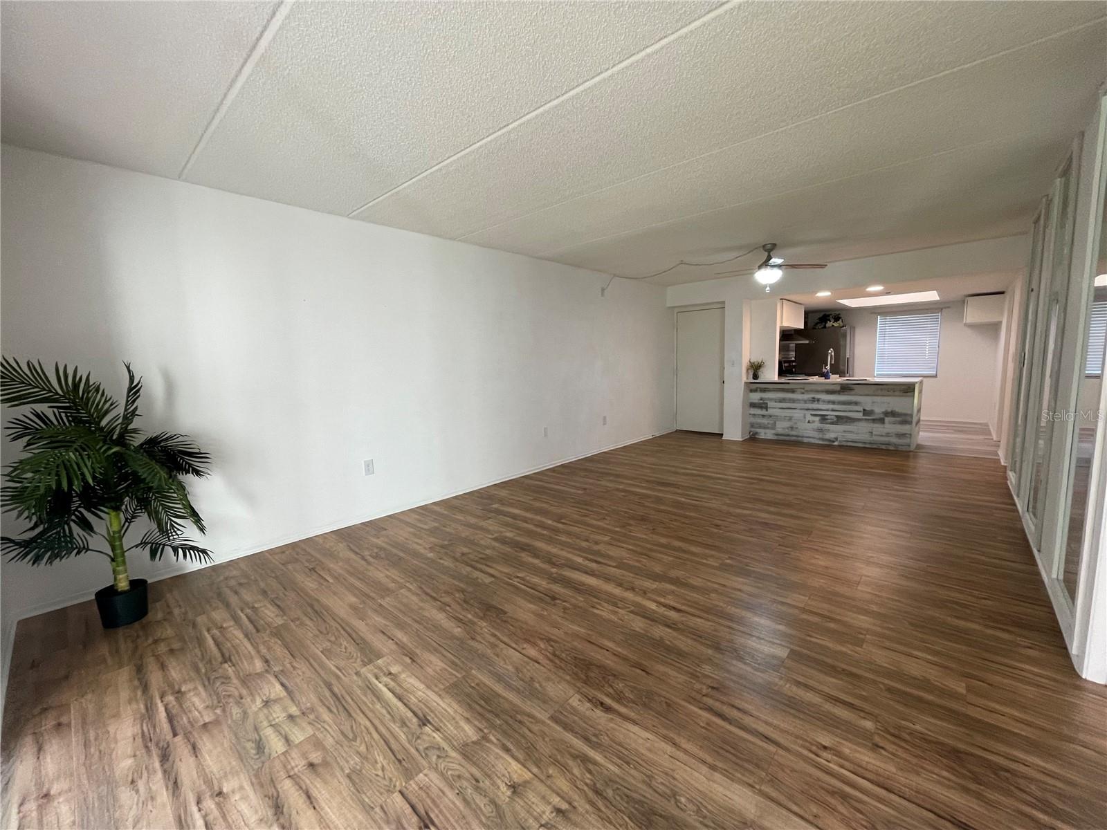 EAST LAKE WOODLANDS CYPRESS ESTATES - Residential Lease