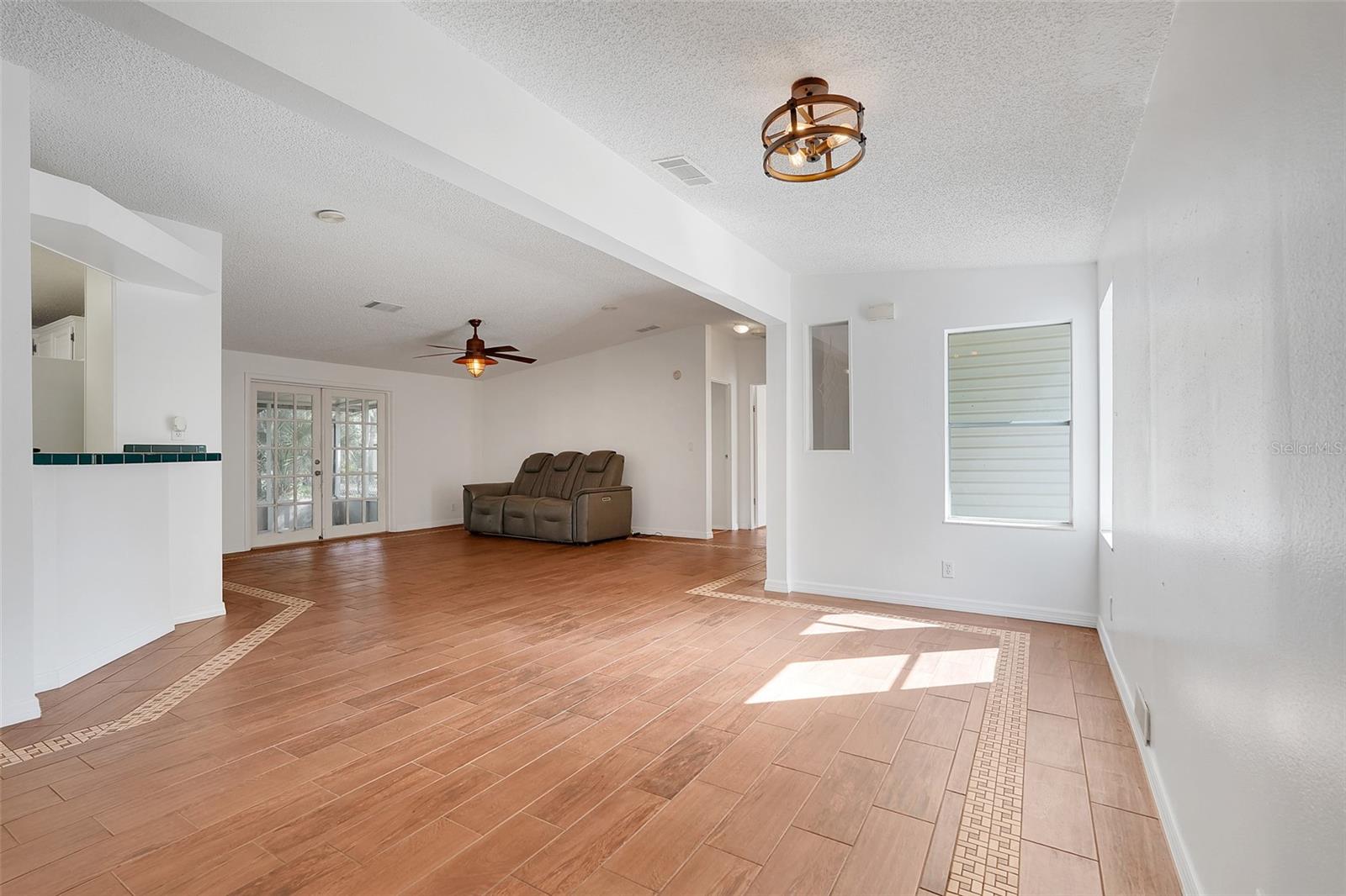 ACREAGE - Residential