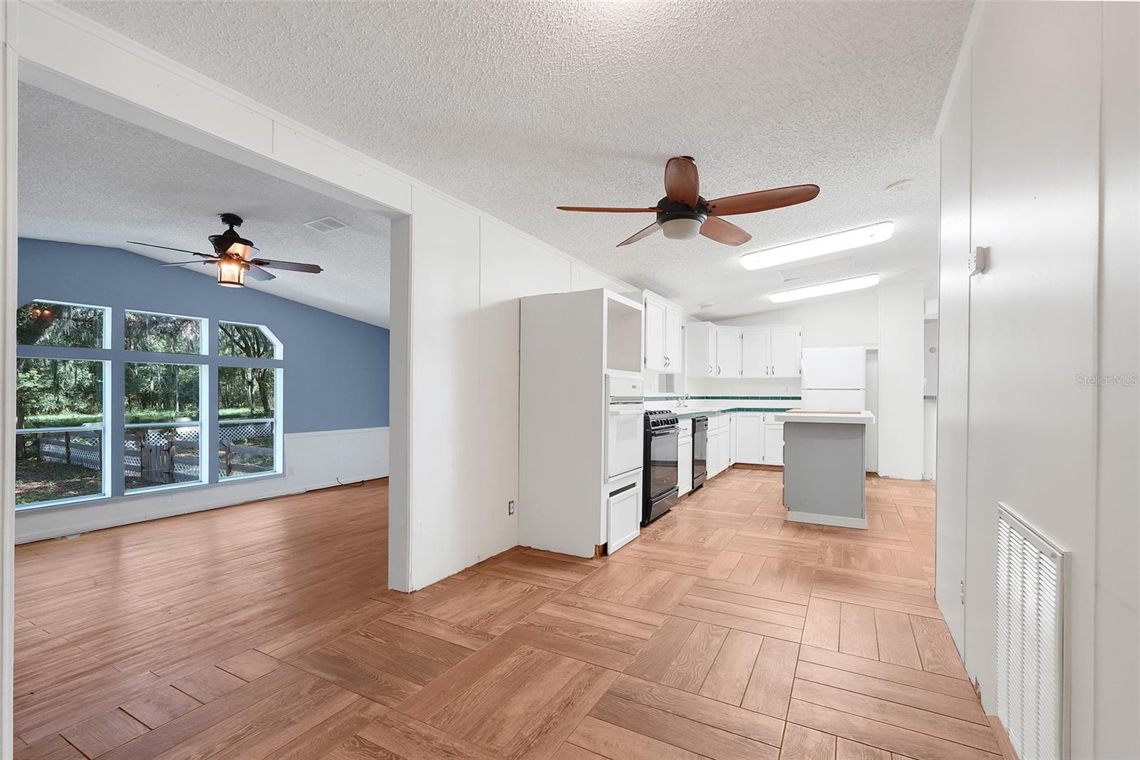 ACREAGE - Residential