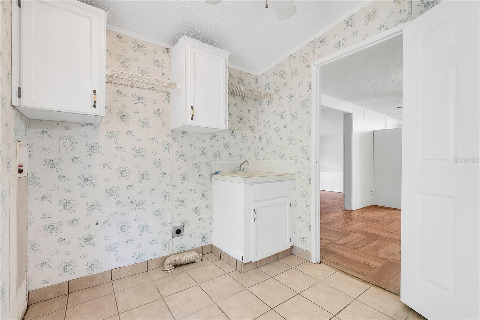 ACREAGE - Residential