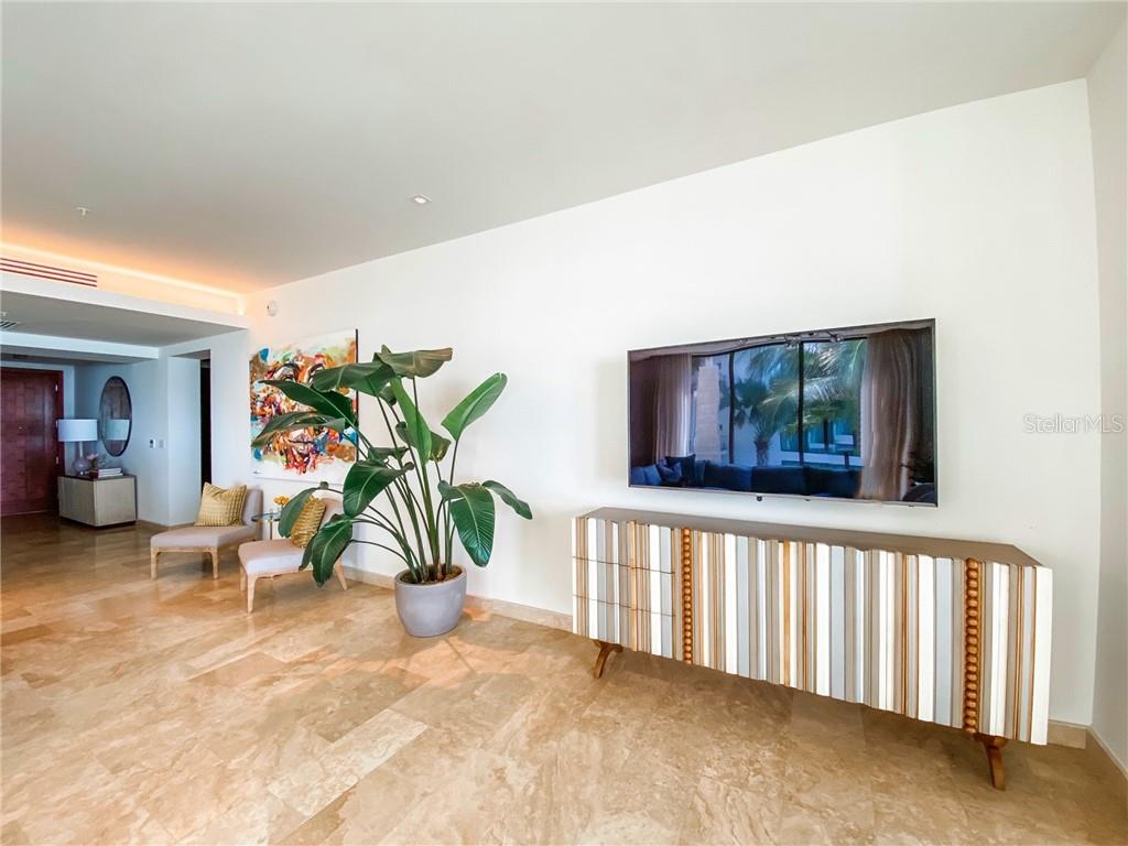 WEST BEACH RESIDENCES AT DORADO BEACH RITZ CARLTON - Residential