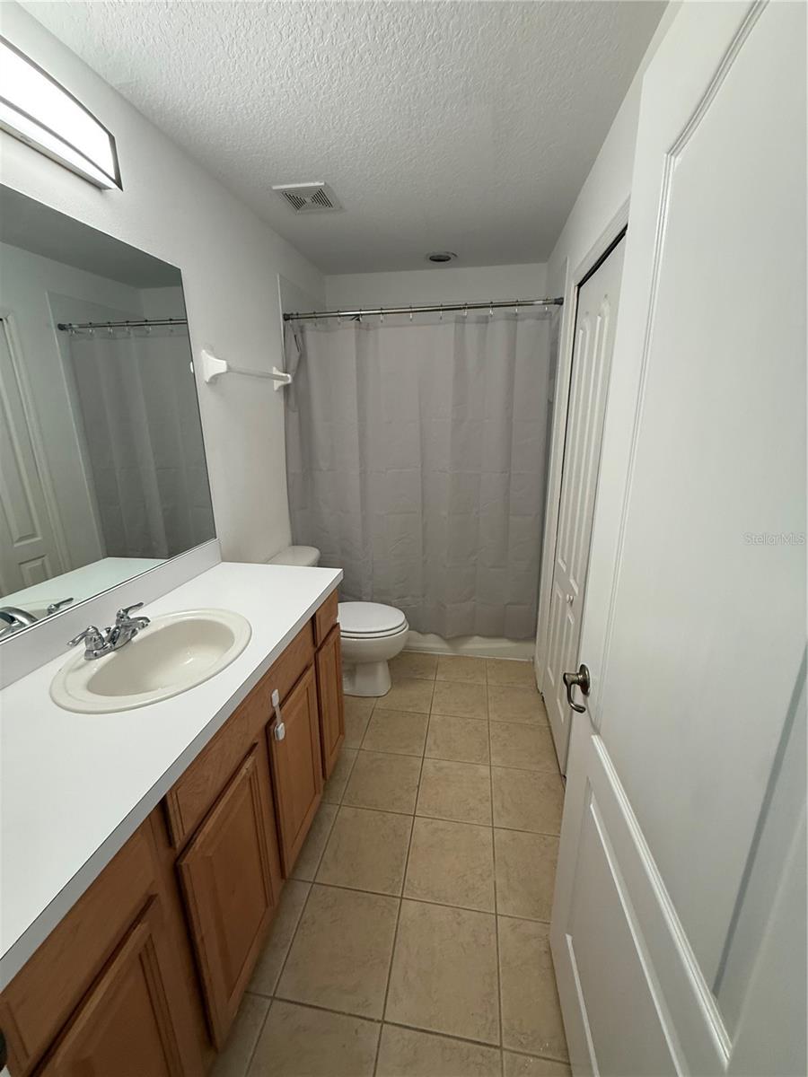 THE TWNHMS AT LIGHTHOUSE COVE I - Residential Lease