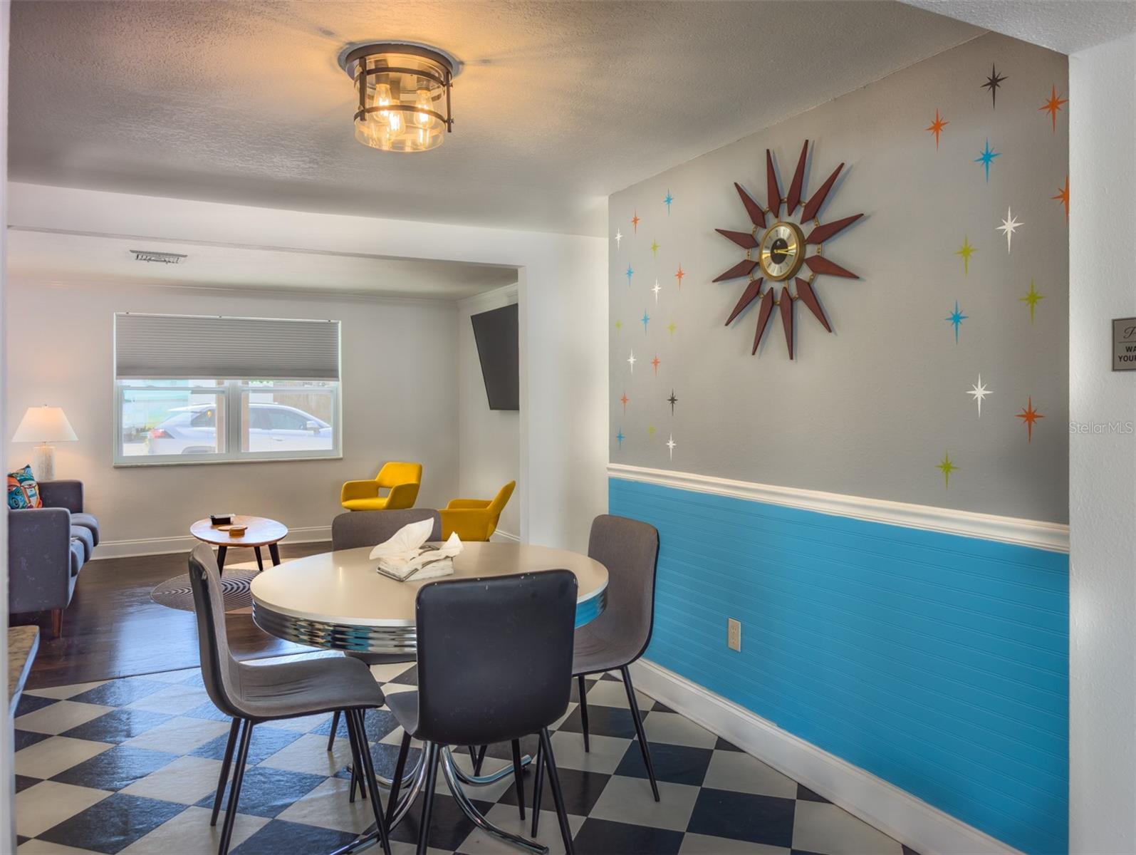 BEACON SQUARE - Residential