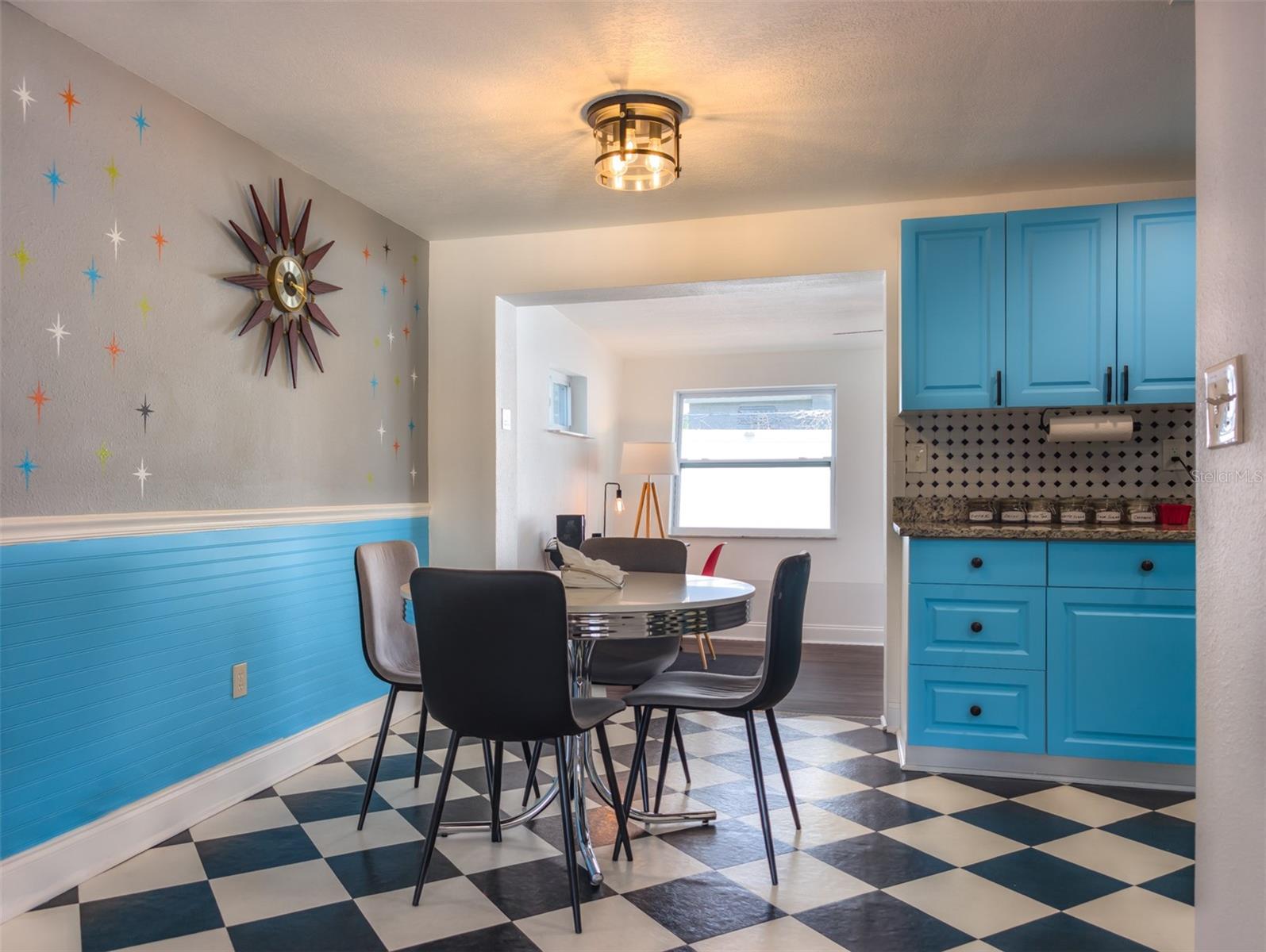 BEACON SQUARE - Residential