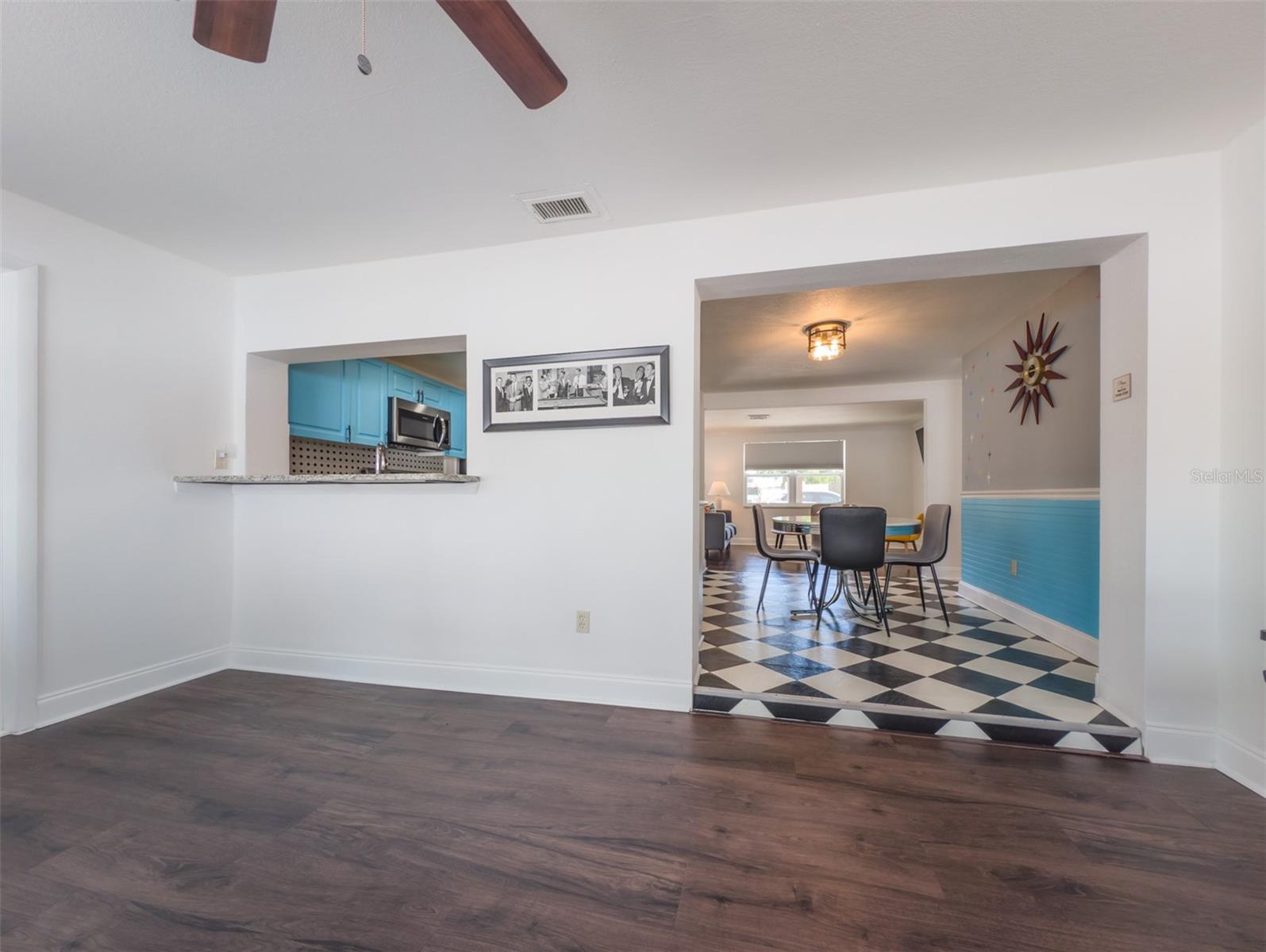 BEACON SQUARE - Residential