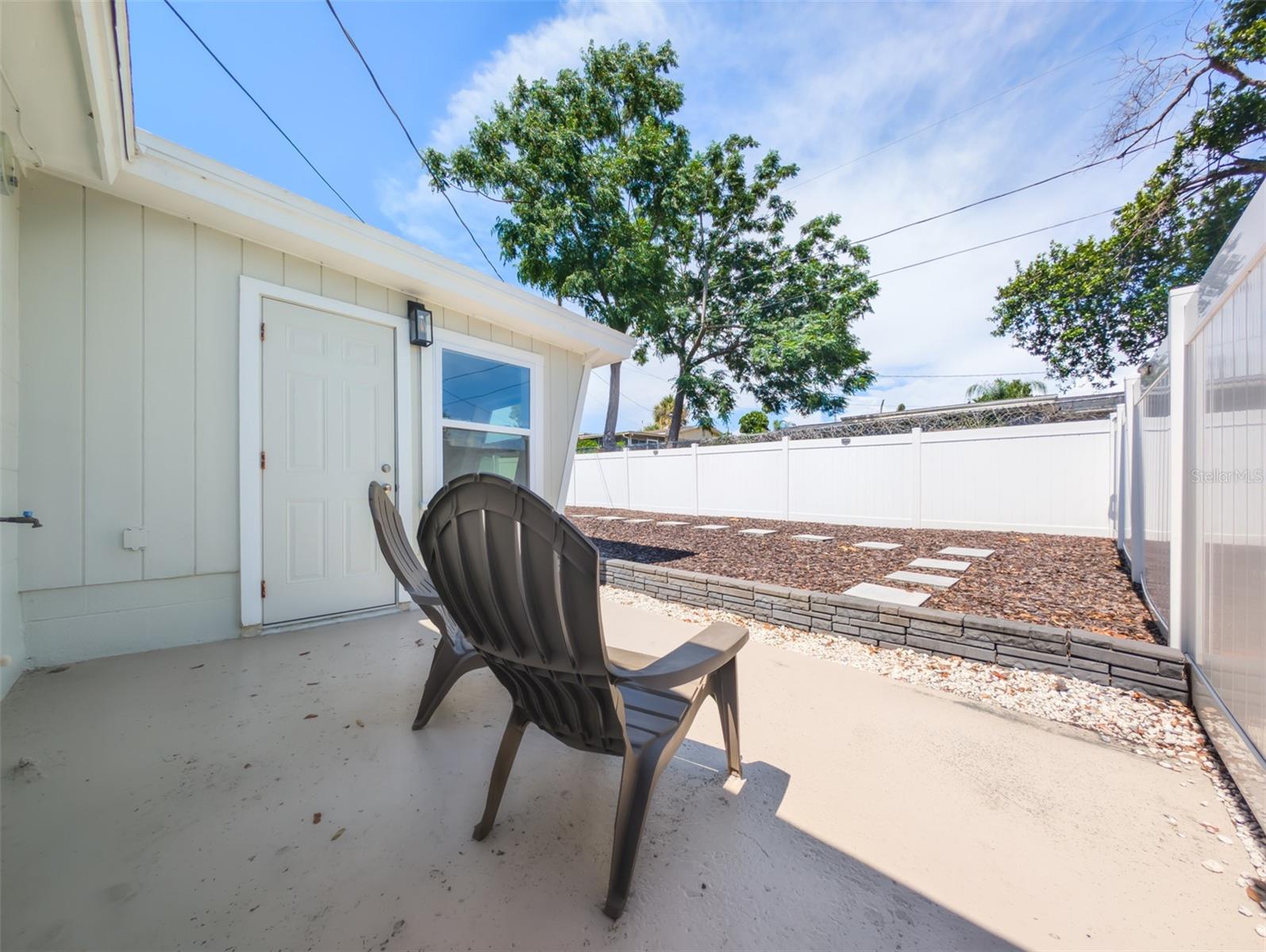 BEACON SQUARE - Residential