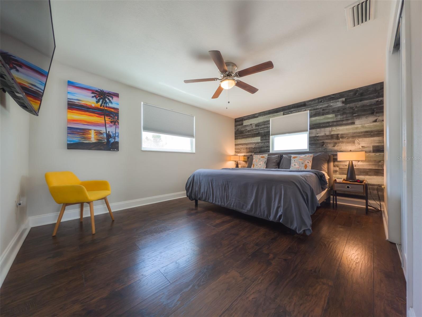 BEACON SQUARE - Residential