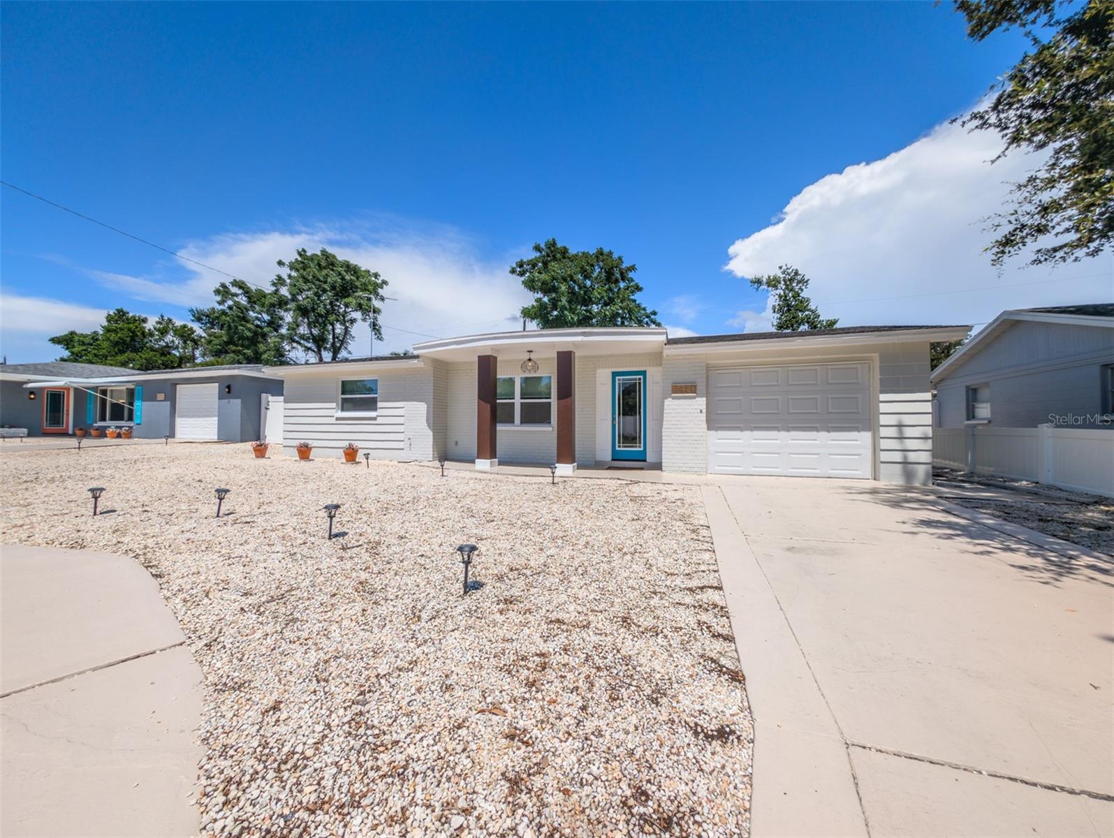 BEACON SQUARE - Residential