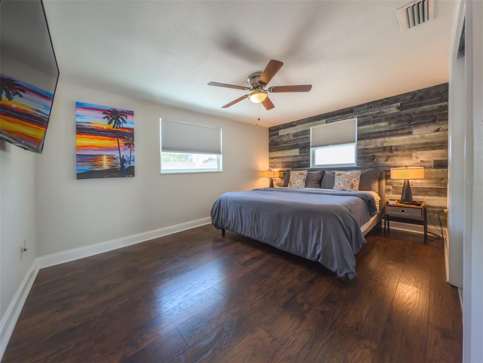 BEACON SQUARE - Residential