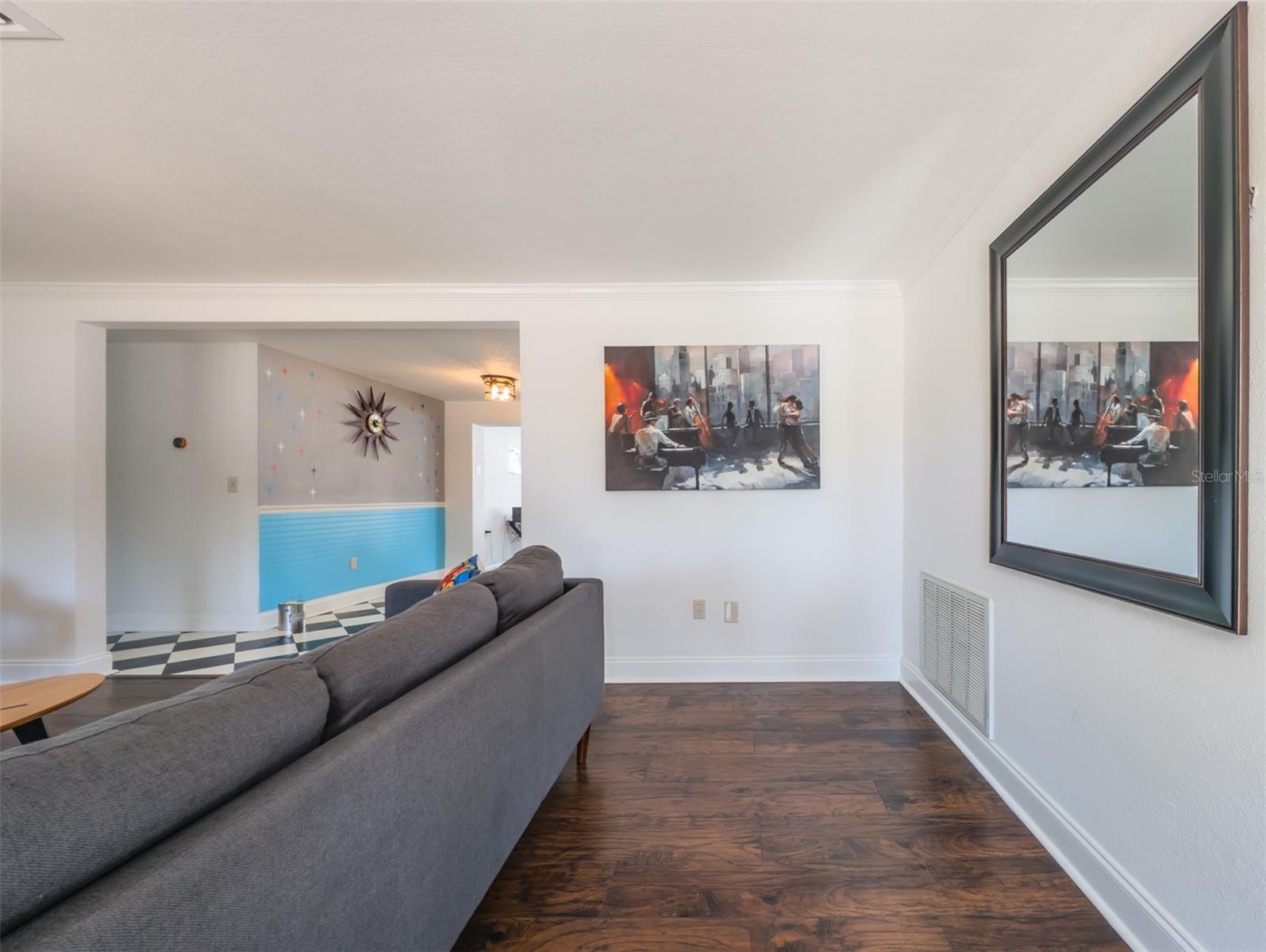 BEACON SQUARE - Residential