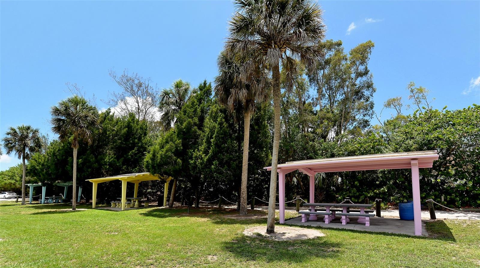 BAYSHORE GARDENS APTS 8 - Residential