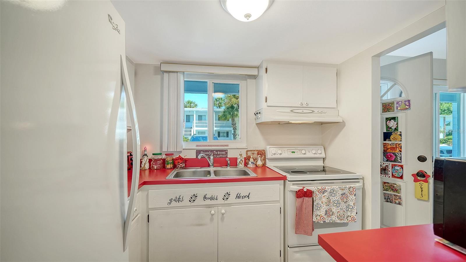 BAYSHORE GARDENS APTS 8 - Residential