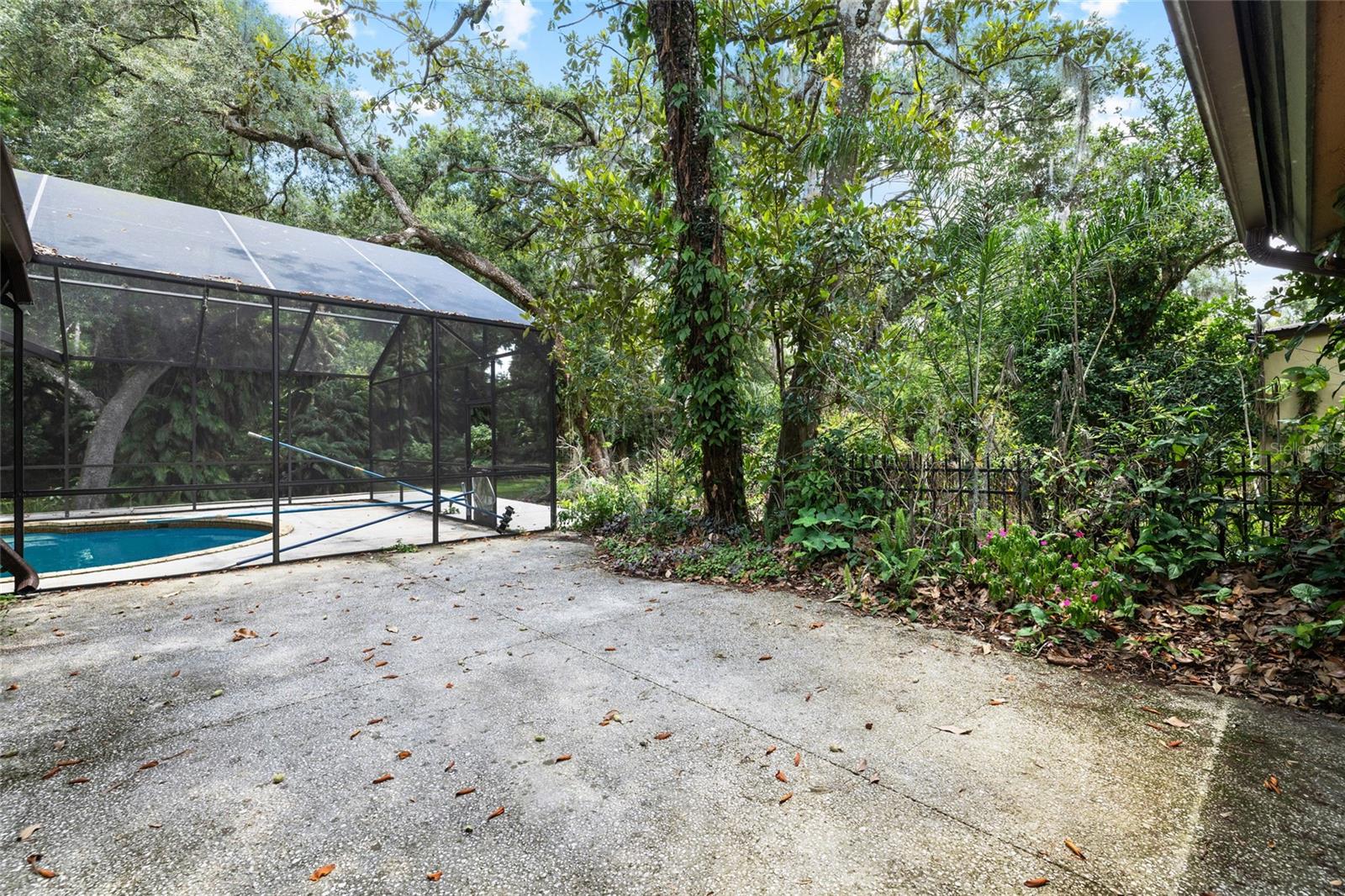 UNPLATTED - Residential