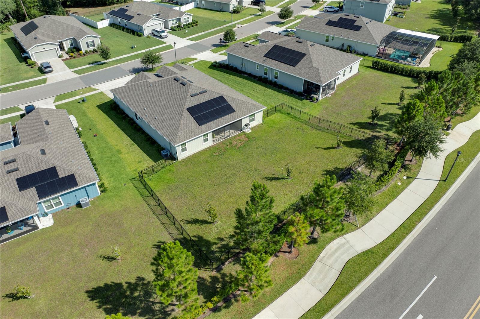 STONEYBROOK HILLS - Residential