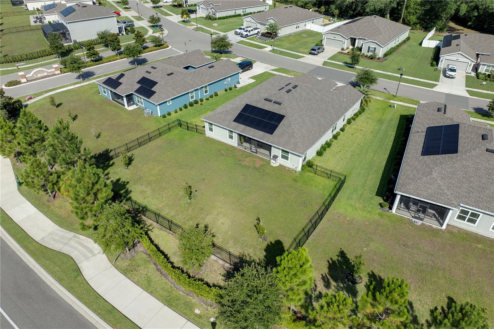 STONEYBROOK HILLS - Residential