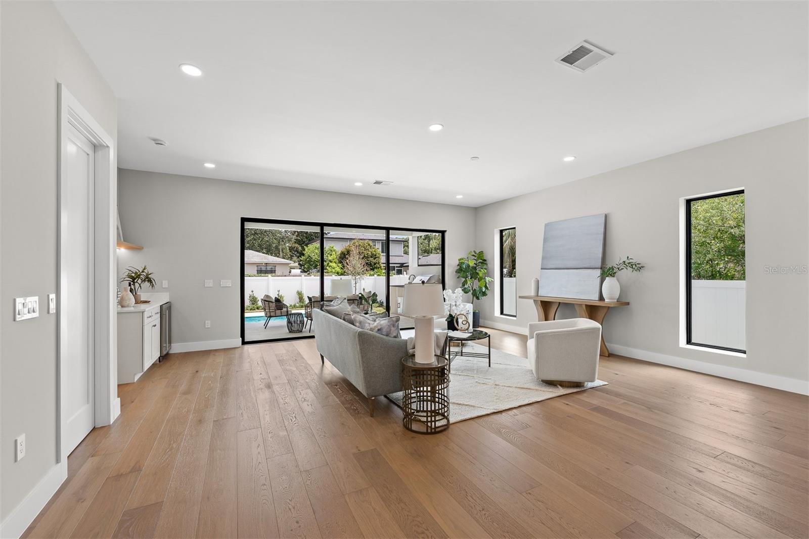 NORTH HAMPTON PARK - Residential