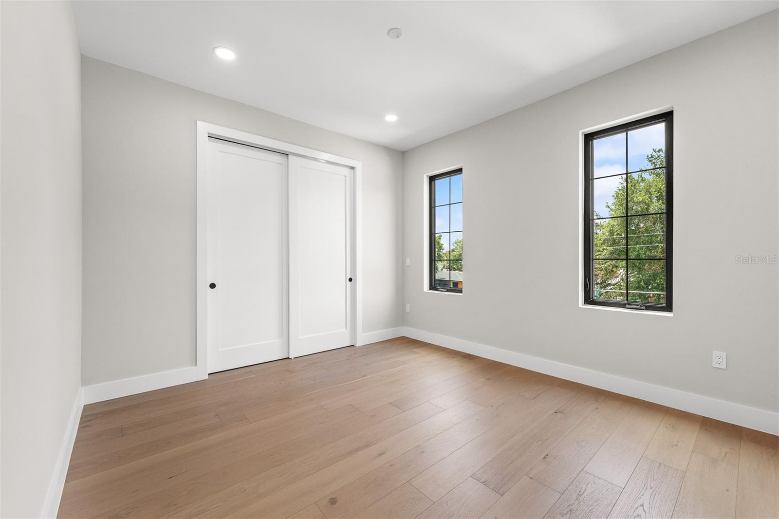 NORTH HAMPTON PARK - Residential