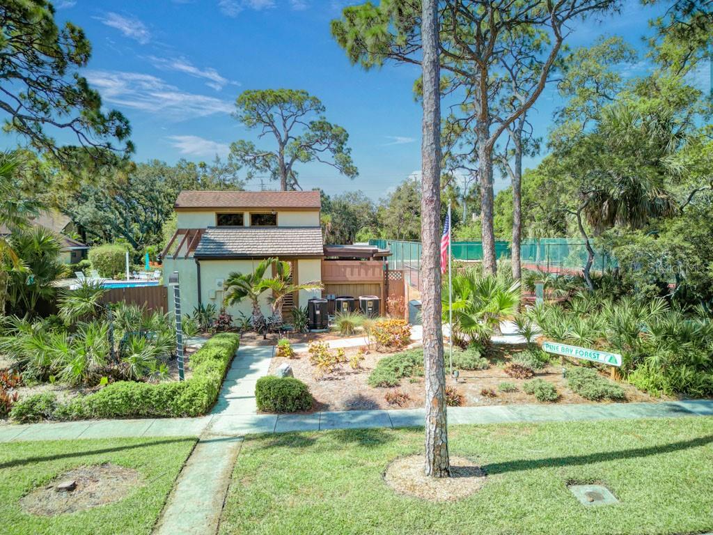 PINE BAY FOREST - Residential